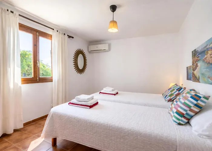 Roma With Pool And Mountain Views Ferienhaus Pollença