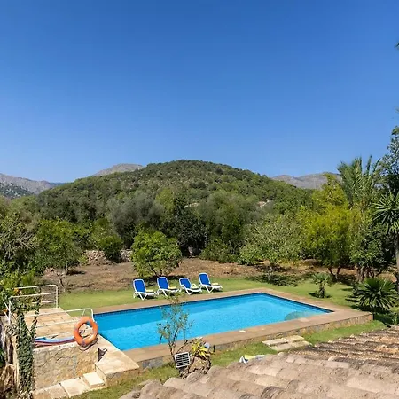 度假居 Roma With Pool And Mountain Views 波连斯萨